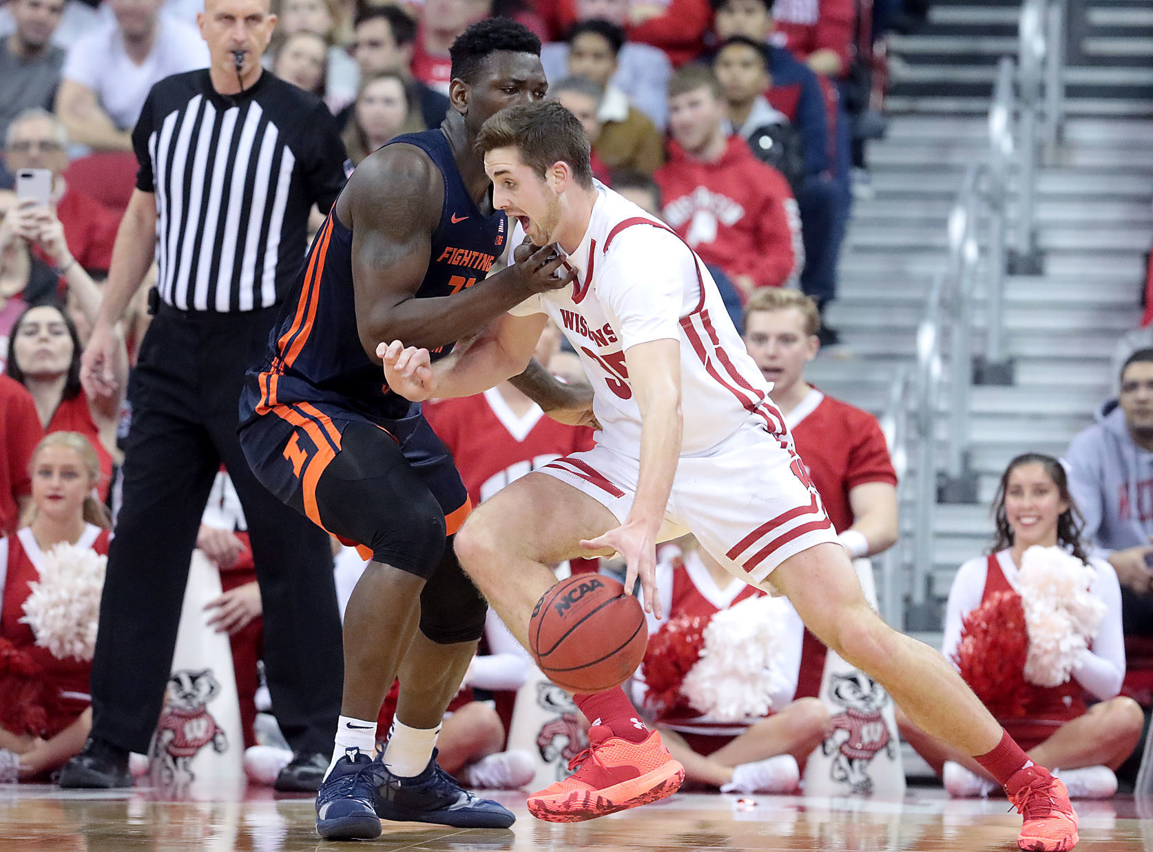 Fighting Illini 71, Badgers 70